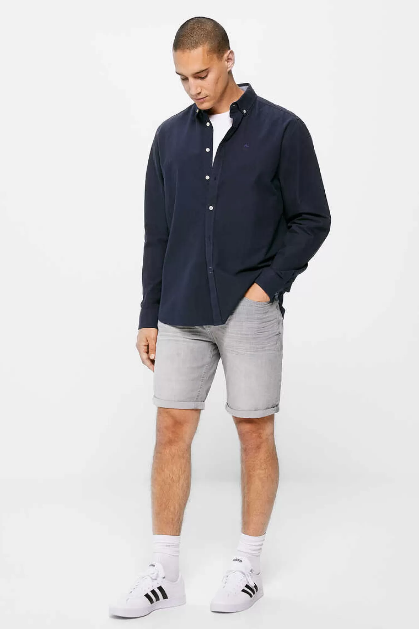 * Bermudas De Ganga Lavada Basicas Corte Slim Meio-Claras